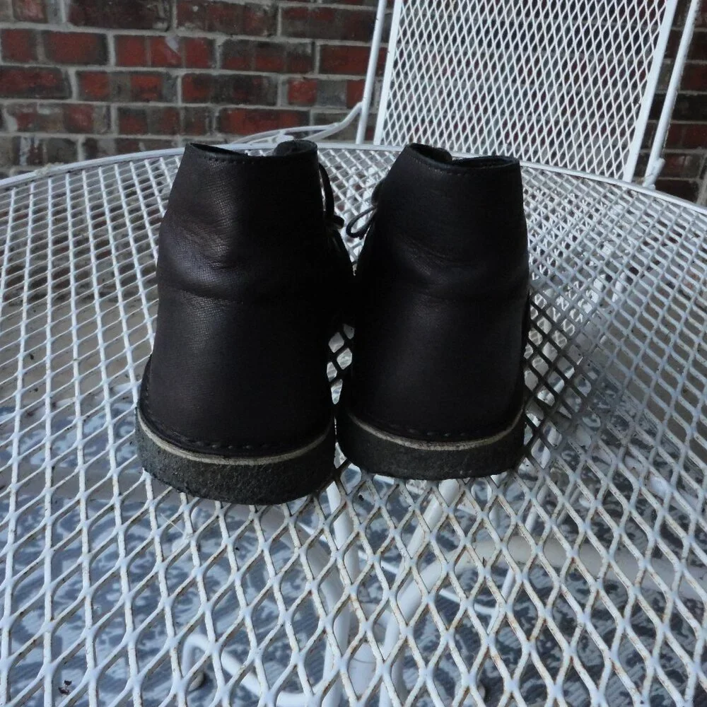 CLARKS Originals Desert Brown Leather Chukka Boots Size 12M